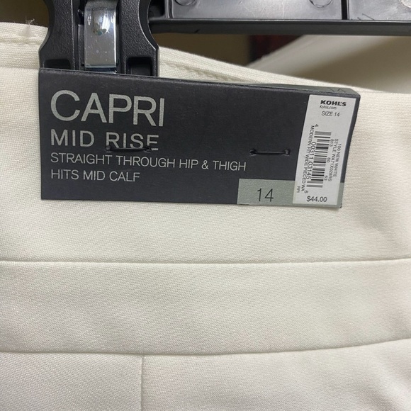 NWT APT 9 White Mid Rise Capris Pants - Picture 3 of 5
